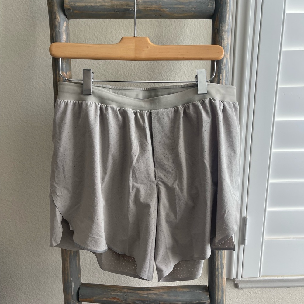 Men’s Lululemon Fast and Free Lined Shorts